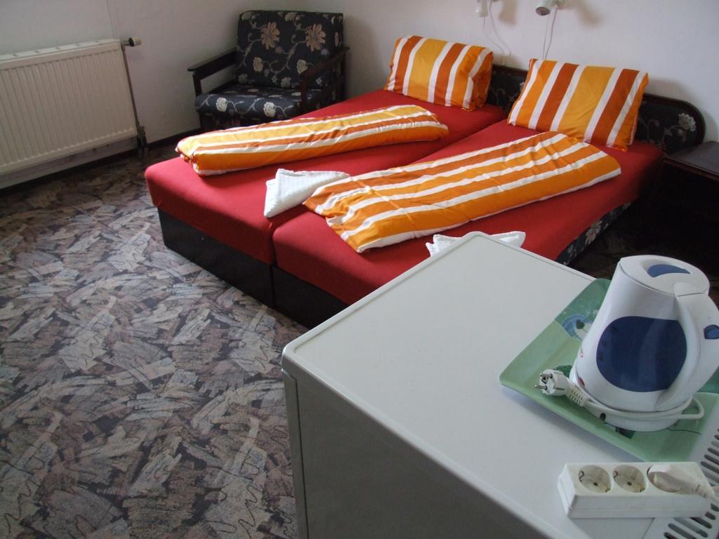 Aranyhid Hotel Balatonboglár Стая снимка
