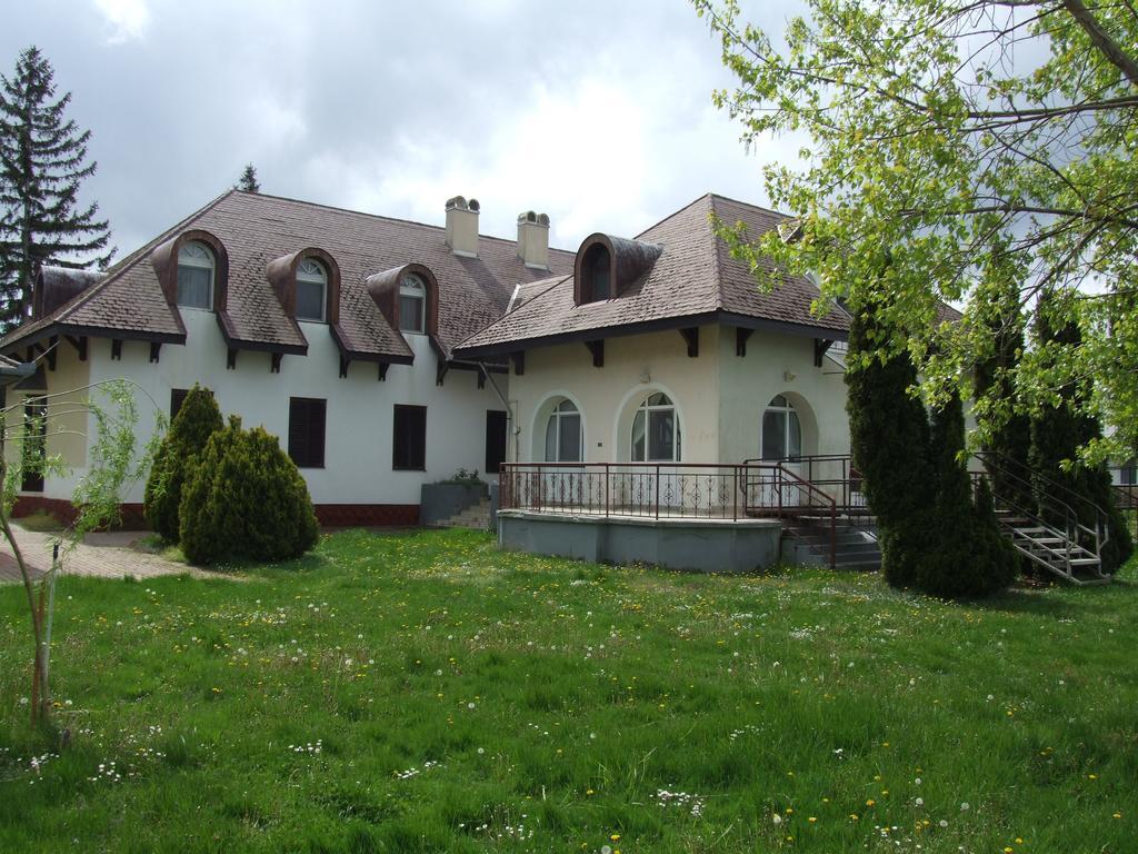Aranyhid Hotel Balatonboglár Екстериор снимка
