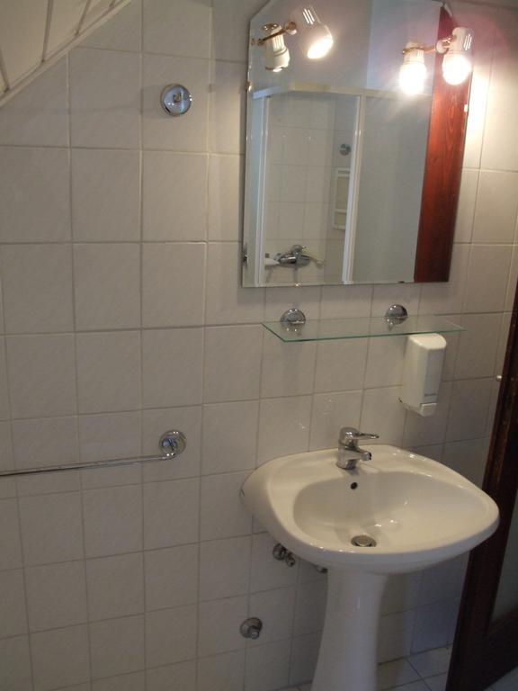 Aranyhid Hotel Balatonboglár Стая снимка