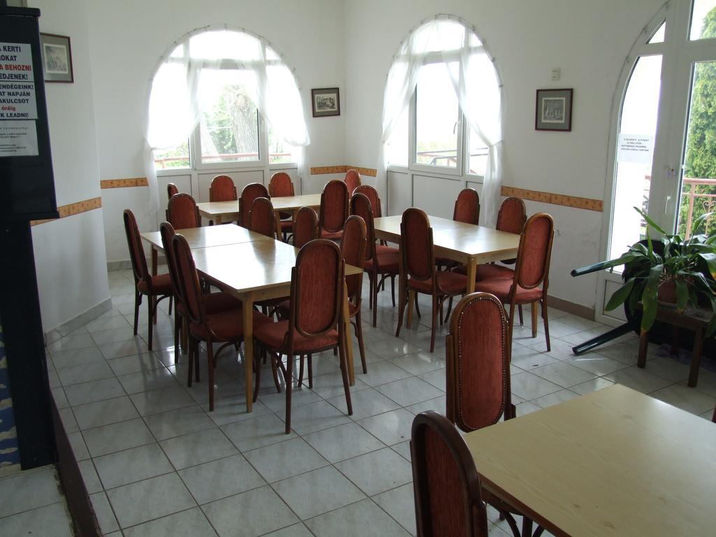 Aranyhid Hotel Balatonboglár Екстериор снимка