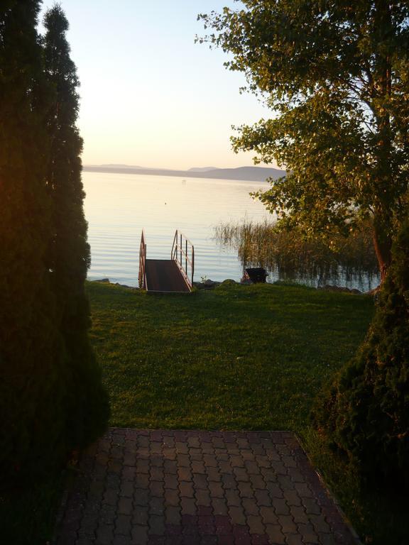 Aranyhid Hotel Balatonboglár Екстериор снимка